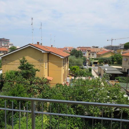 Apartament La Baia Di Lori Pesaro Zewnętrze zdjęcie